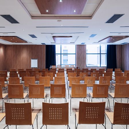 Azz Valencia Congress Hotel & Spa Патерна Екстериор снимка