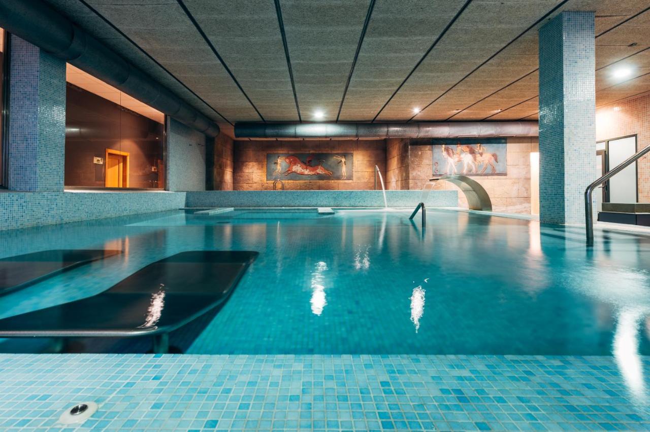 Azz Valencia Congress Hotel & Spa Патерна Екстериор снимка