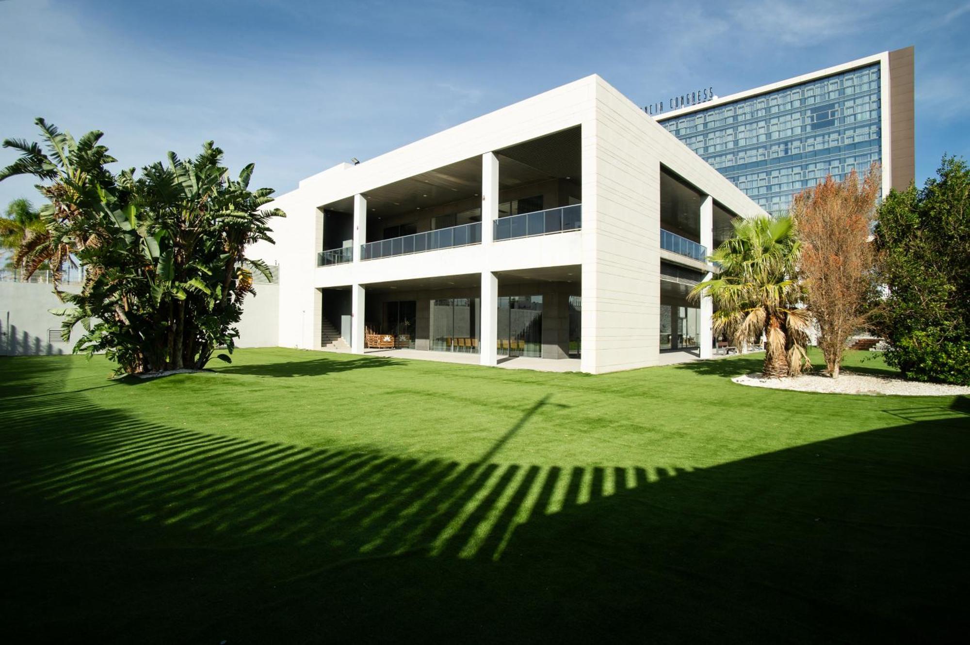 Azz Valencia Congress Hotel & Spa Патерна Екстериор снимка